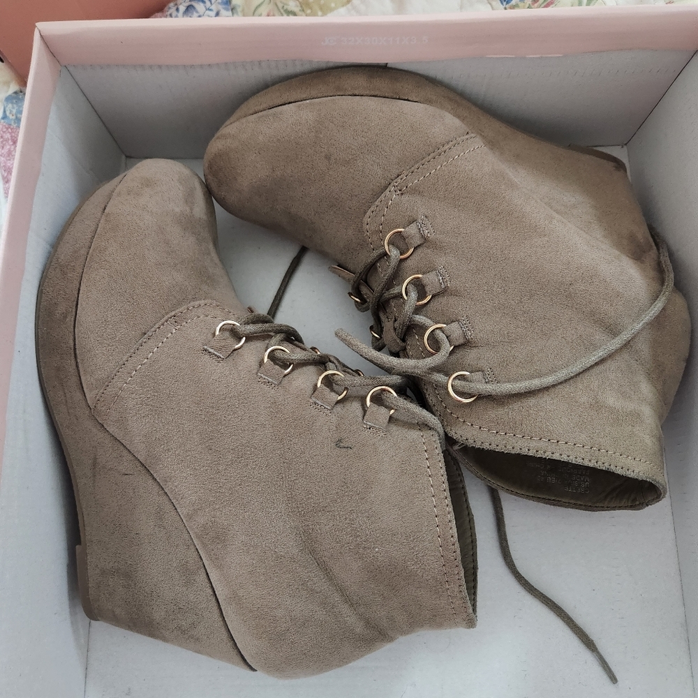 Beige and gold lace up wedge booties